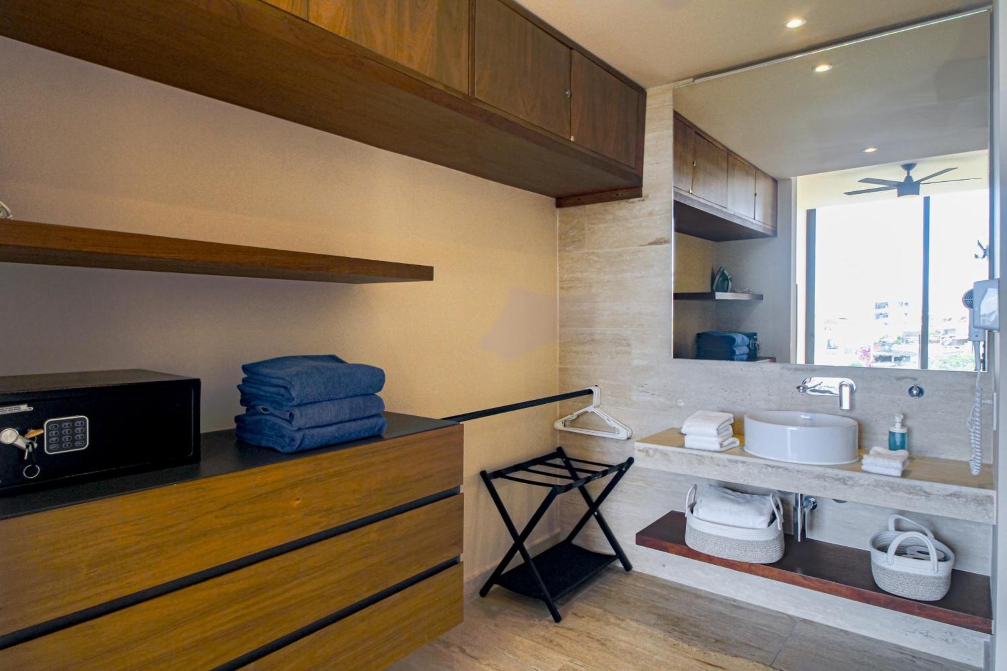 Ceren Luxury # 503a * Playa del Carmen